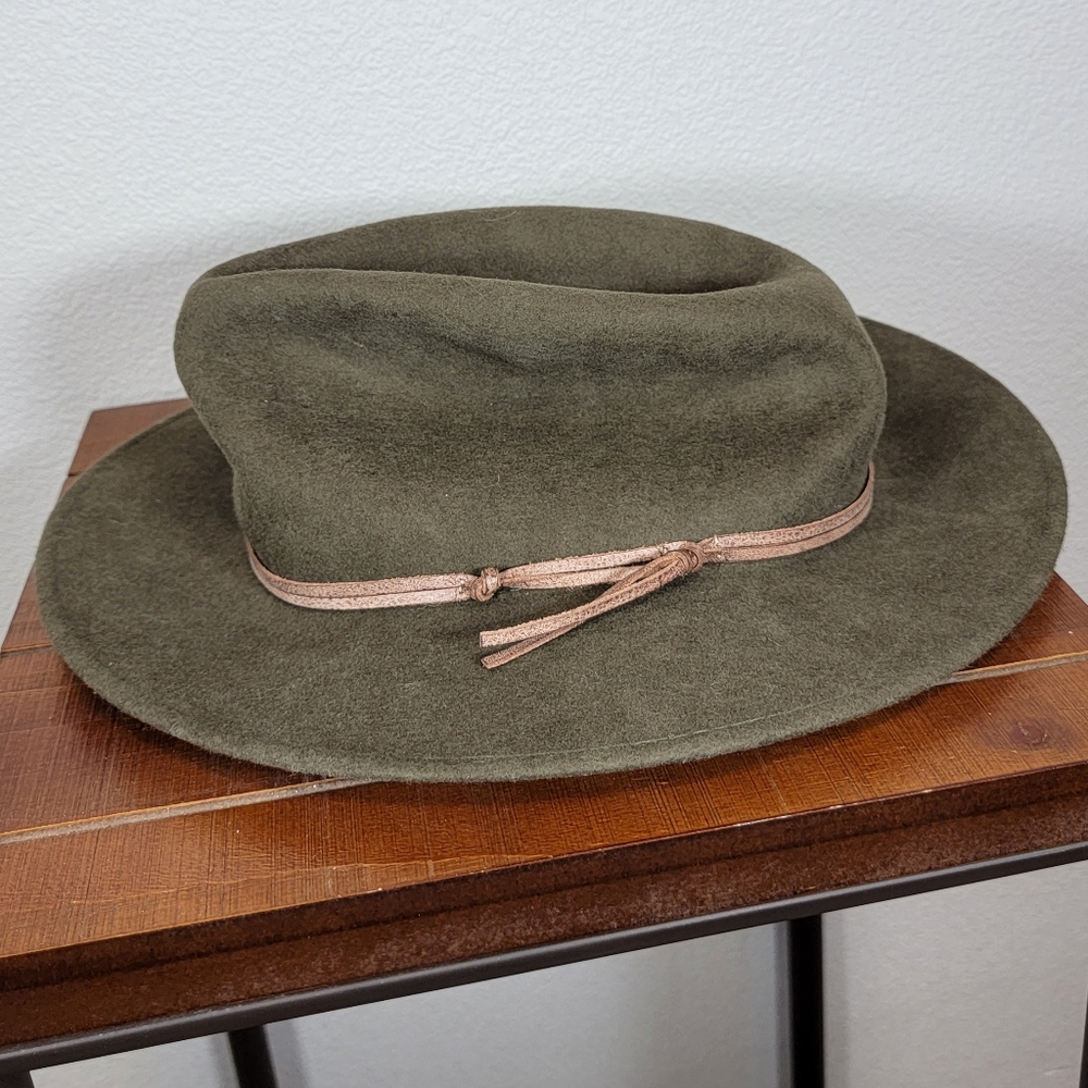 Ale by Alessandra Aurora wool hat